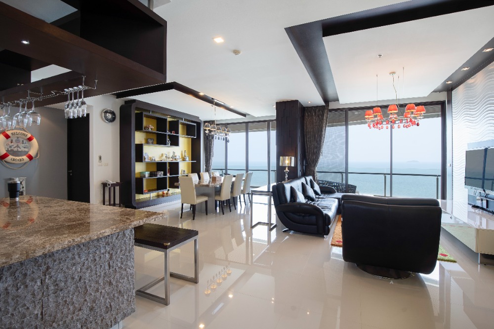 For SaleCondoRayong : Selling the most beautiful condo in Rayong “Phu Pha Tara“, the most beautiful view, the highest floor, the largest balcony with a private beach.