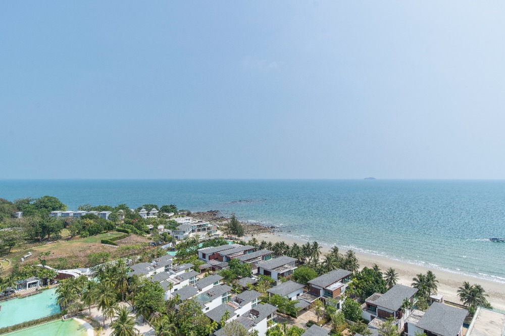 For SaleCondoRayong : Selling the most beautiful condo in Rayong “Phu Pha Tara“, the most beautiful view, the highest floor, the largest balcony with a private beach.