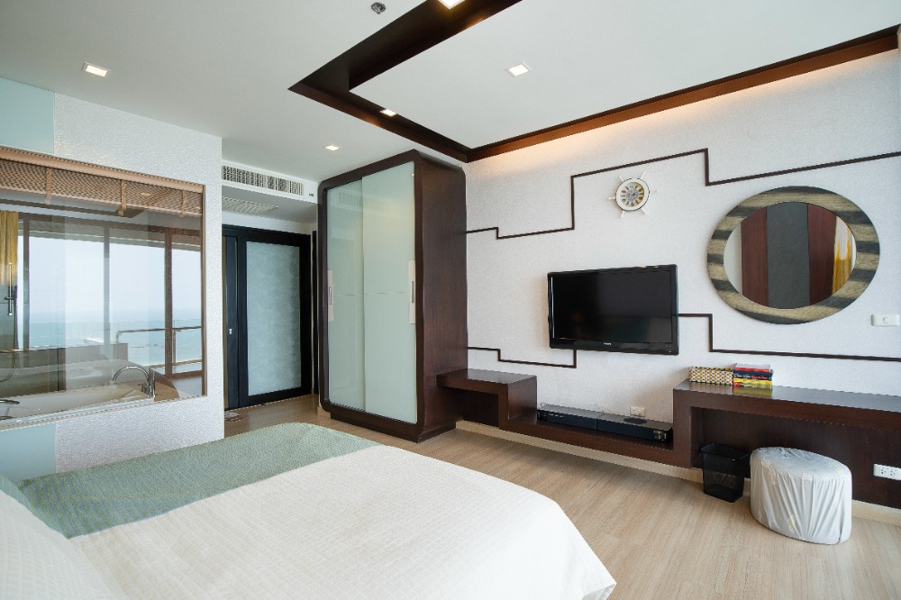 For SaleCondoRayong : Selling the most beautiful condo in Rayong “Phu Pha Tara“, the most beautiful view, the highest floor, the largest balcony with a private beach.