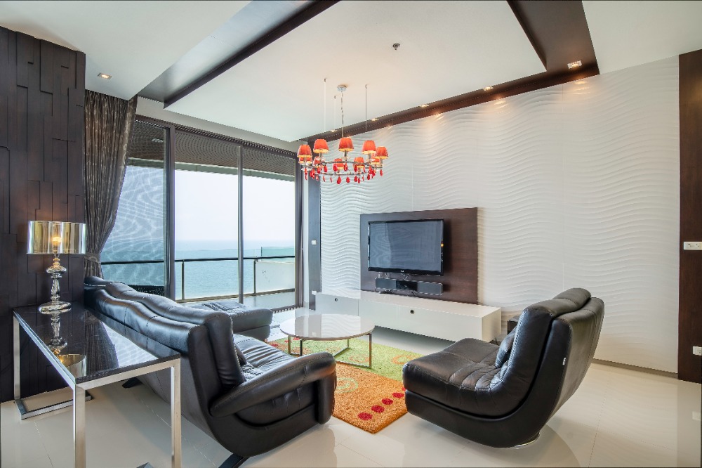 For SaleCondoRayong : Selling the most beautiful condo in Rayong “Phu Pha Tara“, the most beautiful view, the highest floor, the largest balcony with a private beach.