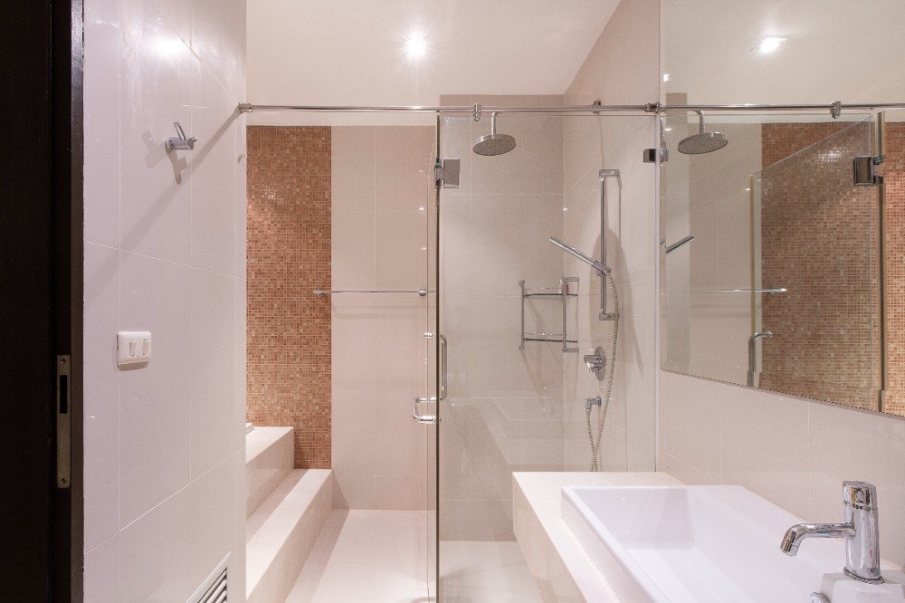 For SaleCondoRayong : Selling the most beautiful condo in Rayong “Phu Pha Tara“, the most beautiful view, the highest floor, the largest balcony with a private beach.