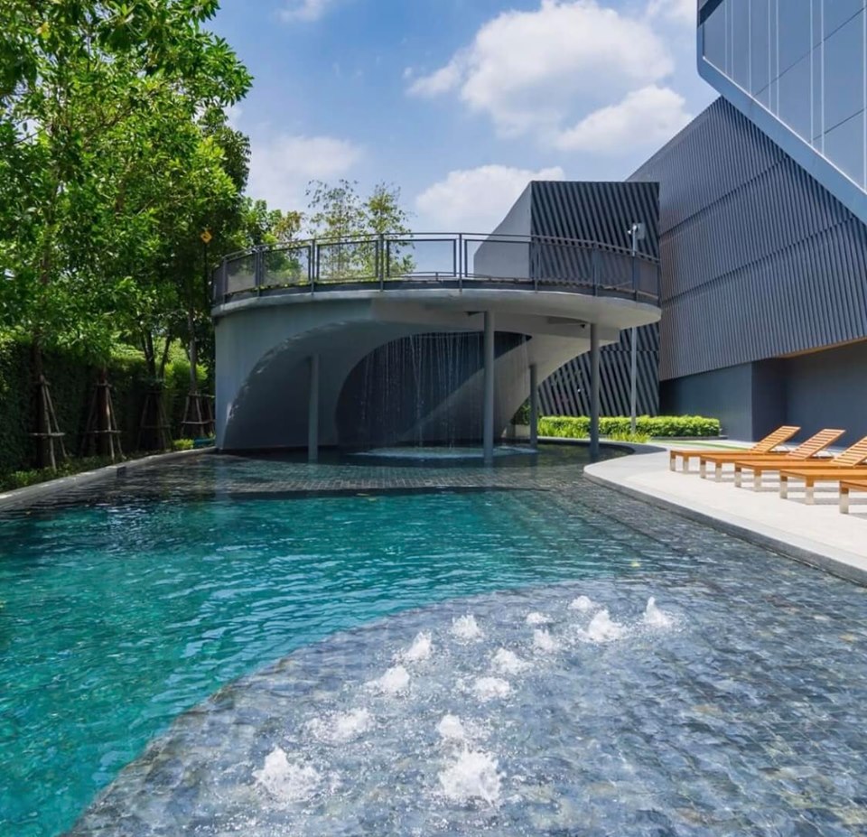 For RentCondoBangna, Bearing, Lasalle : Condo for rent, Ideo O2, high floor, north side, not hot, beautiful view, 12,000 baht