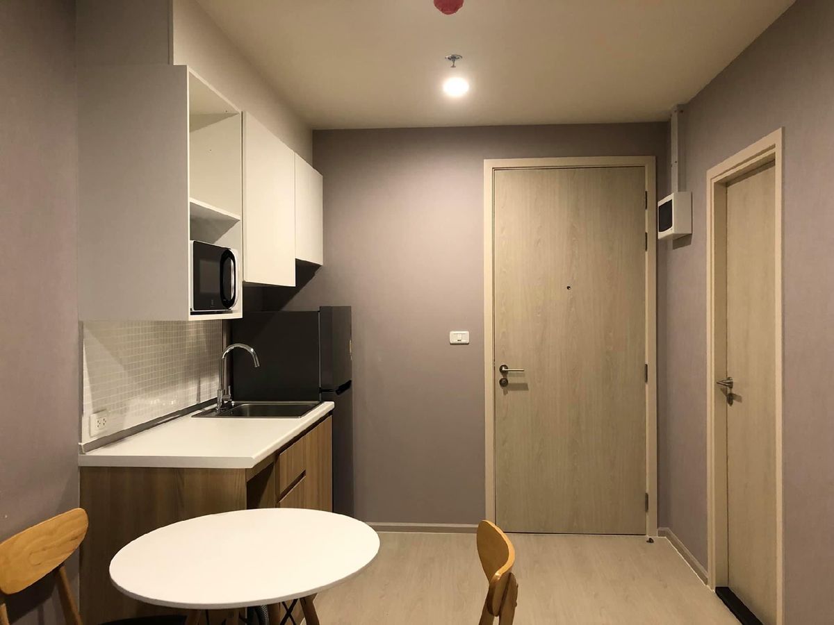 ให้เช่าคอนโดแจ้งวัฒนะ เมืองทอง : 11,000 บาท / ติด รถไฟฟ้า สถานีเมืองทอง พร้อมเข้าอยู่