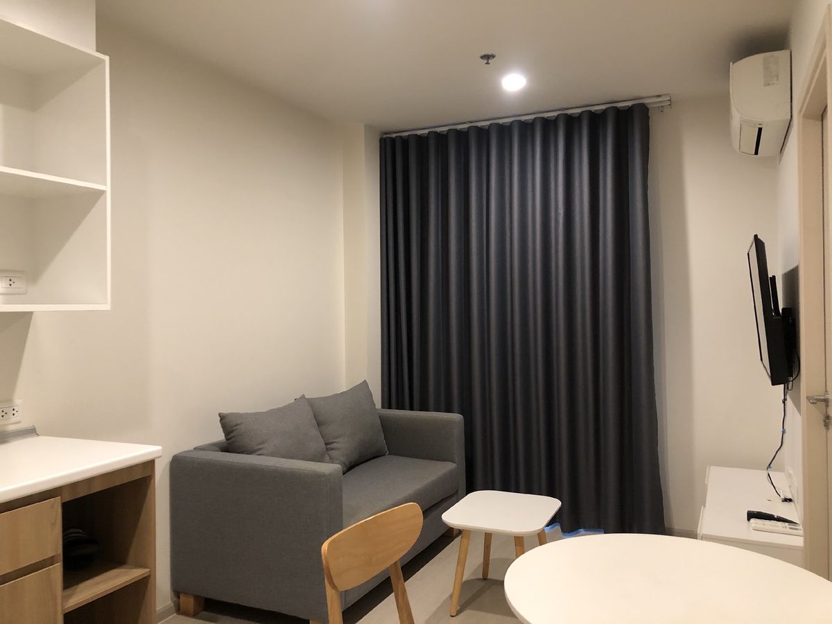 ให้เช่าคอนโดแจ้งวัฒนะ เมืองทอง : 11,000 บาท / ติด รถไฟฟ้า สถานีเมืองทอง พร้อมเข้าอยู่