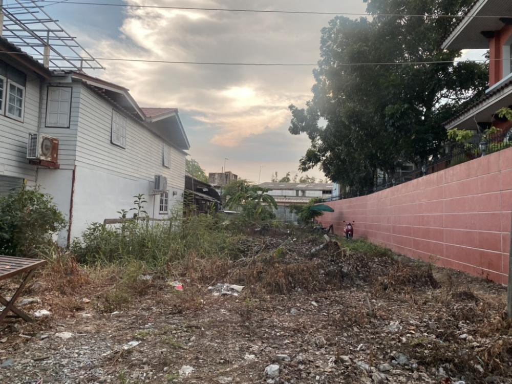 ให้เช่าที่ดินสมุทรปราการ สำโรง : ที่ดินให้เช่า บางนา สมุทรปราการ ให้เช่า บางพลี ปากทางเข้า Green Valley เดินทางสะดวก ใกล้ถนนใหญ่บางนาตราด ไม่ไกลจากสุวรรณภูมิ