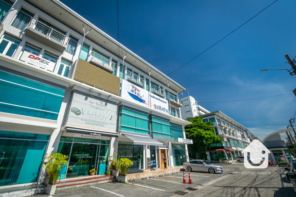 For SaleShop HouseOnnut, Udomsuk : Commercial building for sale, 4-storey home office, H.Cape project (H Cape), Sukhapiban 2 Road - On Nut, price 11 million baht.