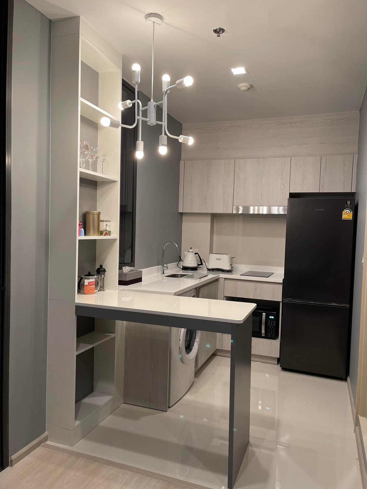 ให้เช่าคอนโดวิทยุ ชิดลม หลังสวน : ✨ GT14426 |  คอนโด Life One Wireless เดินทางสะดวก ใกล้รถไฟฟ้าบีทีเอส มีรถรับส่ง ห้องสวย เฟอร์นิเจอร์ครบ พร้อมอยู่!!