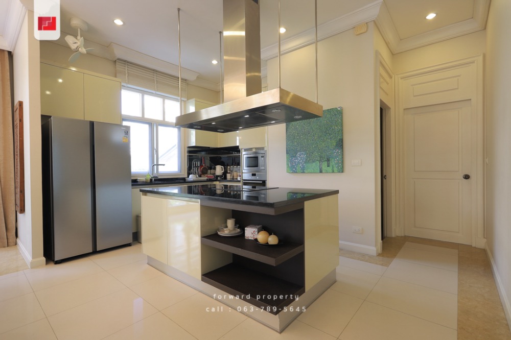 ขายบ้านเกษตร นวมินทร์ ลาดปลาเค้า : ขายบ้านหรู The Royal Residence เกษตร-นวมินทร์ Contemporary Series 196 ตร.ว. 4 นอน 6 น้ำ 75 ล้านบาท