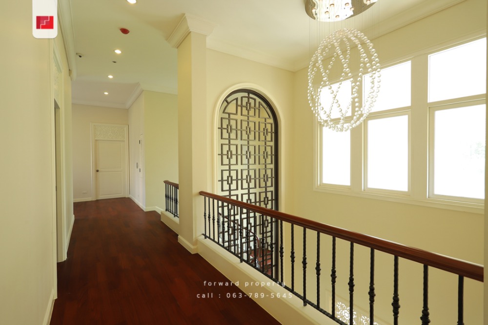 ขายบ้านเกษตร นวมินทร์ ลาดปลาเค้า : ขายบ้านหรู The Royal Residence เกษตร-นวมินทร์ Contemporary Series 196 ตร.ว. 4 นอน 6 น้ำ 75 ล้านบาท