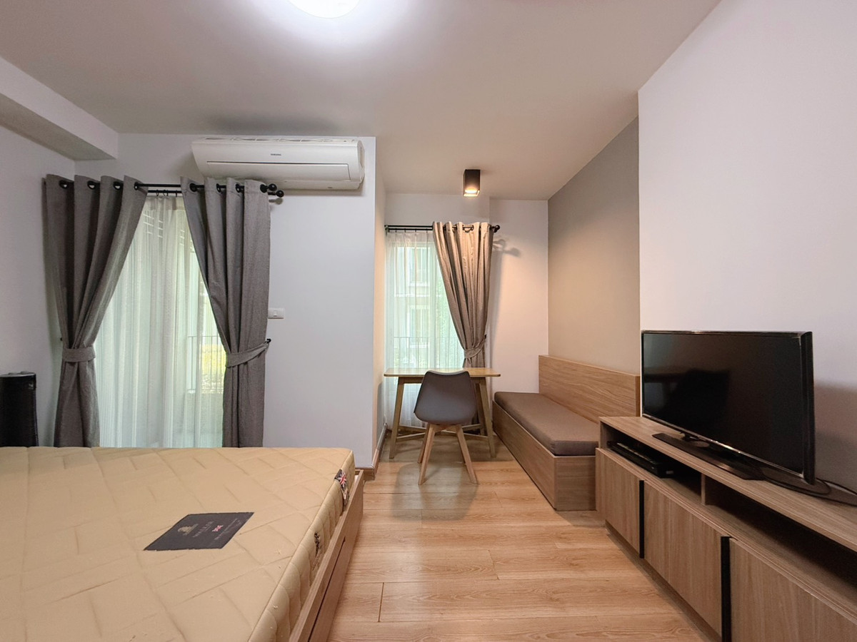 For RentCondoKasetsart, Ratchayothin : Condo for rent, Chapter One The Campus Kaset, Chapter One The Campus Kaset, near Kasetsart University, Bangkhen, only 200 meters and near BTS Sanam Khen Station, only 100 meters.