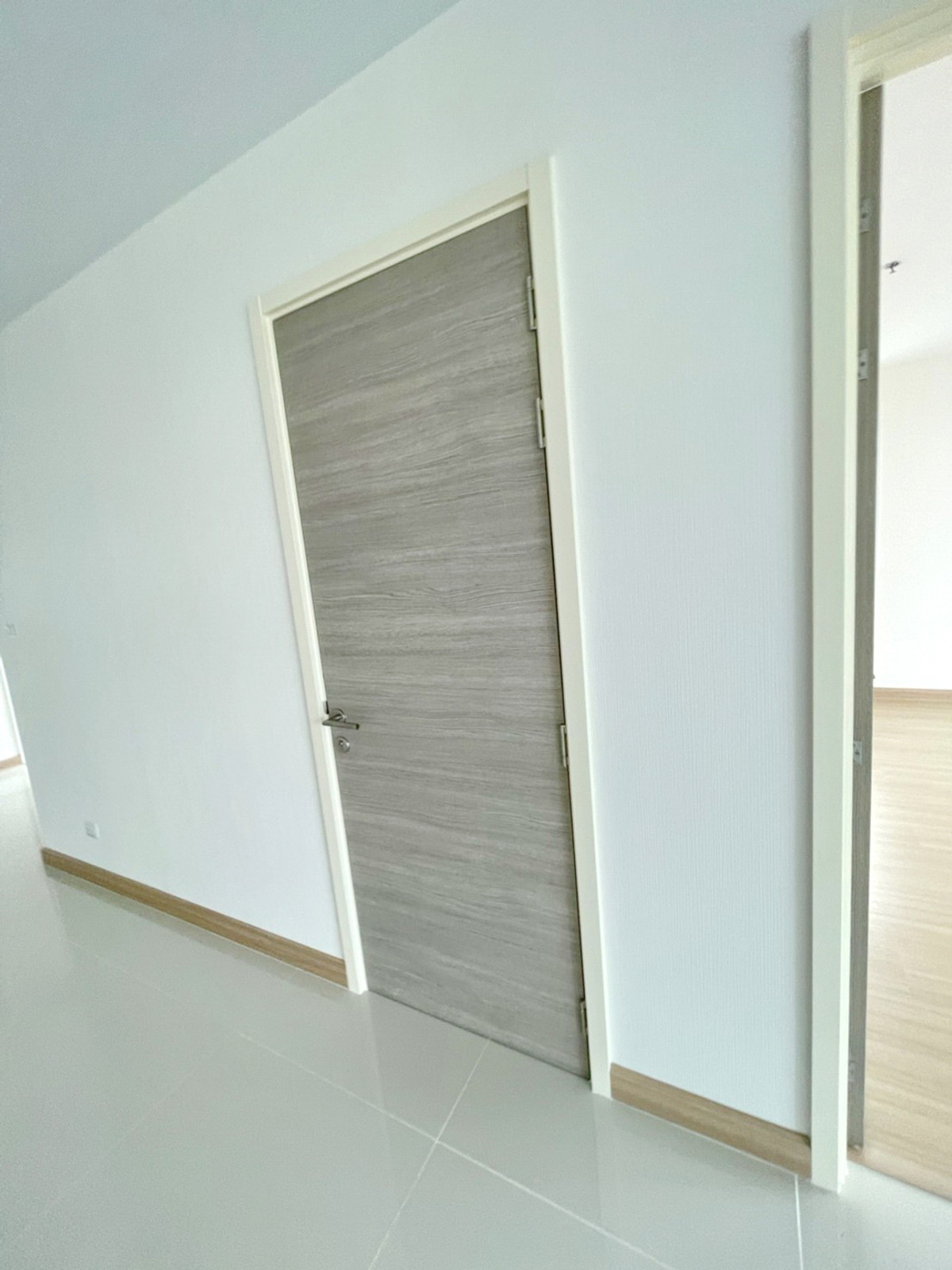 For SaleCondoRama3 (Riverside),Satupadit : 0538😍 For SELL Selling 3 bedrooms🚄near BTS Chong Nonsi🏢Supalai Riva Grande🔔Area: 145 sq m.💲Selling: 17,000,000฿📞O99-5919653,065-9423251✅LineID:@sureresidence