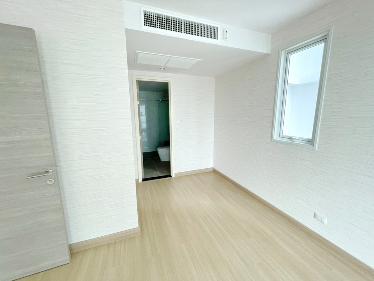 For SaleCondoRama3 (Riverside),Satupadit : 0538😍 For SELL Selling 3 bedrooms🚄near BTS Chong Nonsi🏢Supalai Riva Grande🔔Area: 145 sq m.💲Selling: 17,000,000฿📞O99-5919653,065-9423251✅LineID:@sureresidence