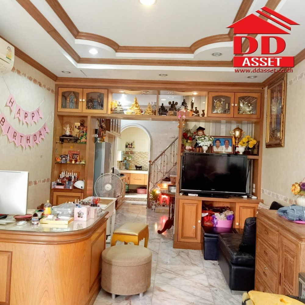 ขายทาวน์โฮมโชคชัย4 ลาดพร้าว71 : ขายตึก 4 ชั้น ซอยประชาสงเคราะห์16 ห้องมุม ใกล้แยกดินแดง ถนนวิภาวดี เซ็นทรัลพระราม9 MRT พระราม9 ตลาดห้วยขวาง