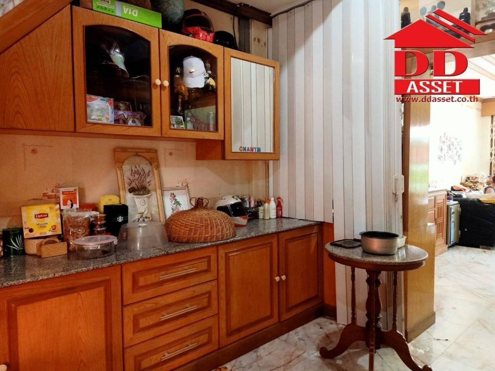 ขายทาวน์โฮมโชคชัย4 ลาดพร้าว71 : ขายตึก 4 ชั้น ซอยประชาสงเคราะห์16 ห้องมุม ใกล้แยกดินแดง ถนนวิภาวดี เซ็นทรัลพระราม9 MRT พระราม9 ตลาดห้วยขวาง