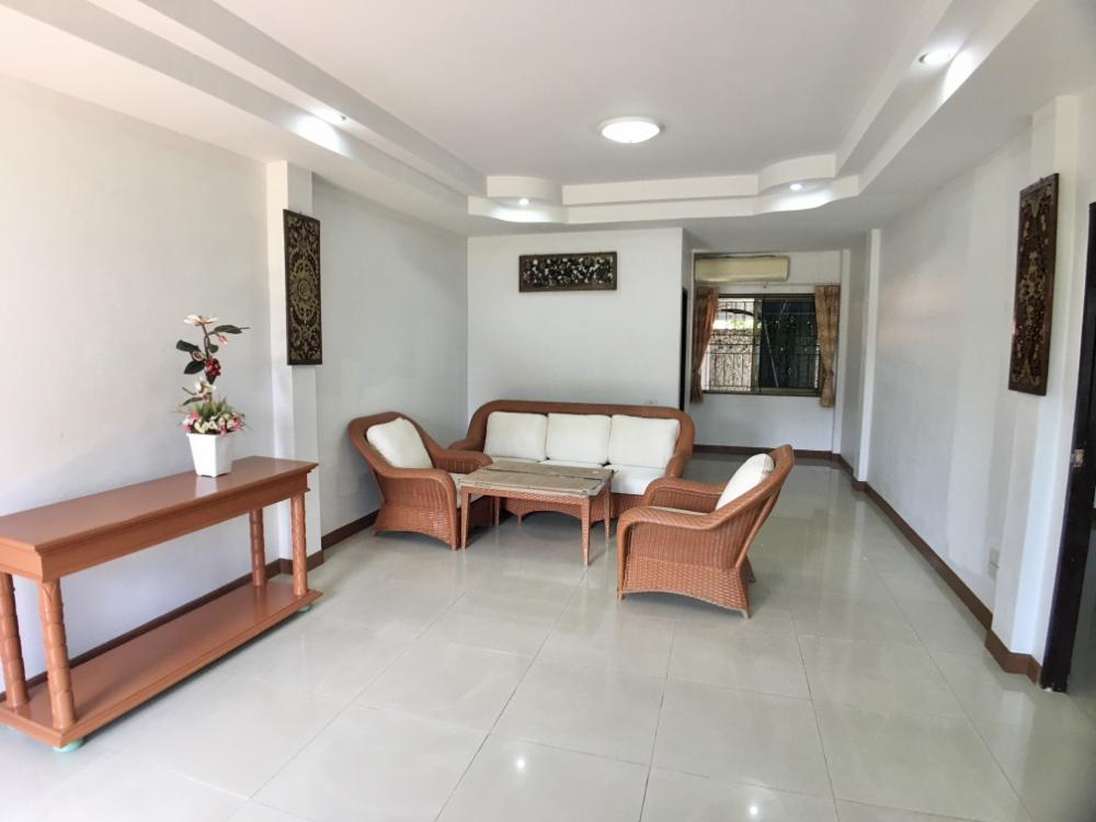 ขายกิจการโรงแรม & กิจการอพาร์ตเมนต์พัทยา บางแสน ชลบุรี สัตหีบ : ขายรีสอร์ทเมืองพัทยาพึ่งรีโนเวทใหม่ สไตล์ล้านนา 307 ตร.ว ถนนชัยพฤกษ์ 2 เหมาะทำบ้านพักผู้สูงอายุ บรรยากาศดีมาก