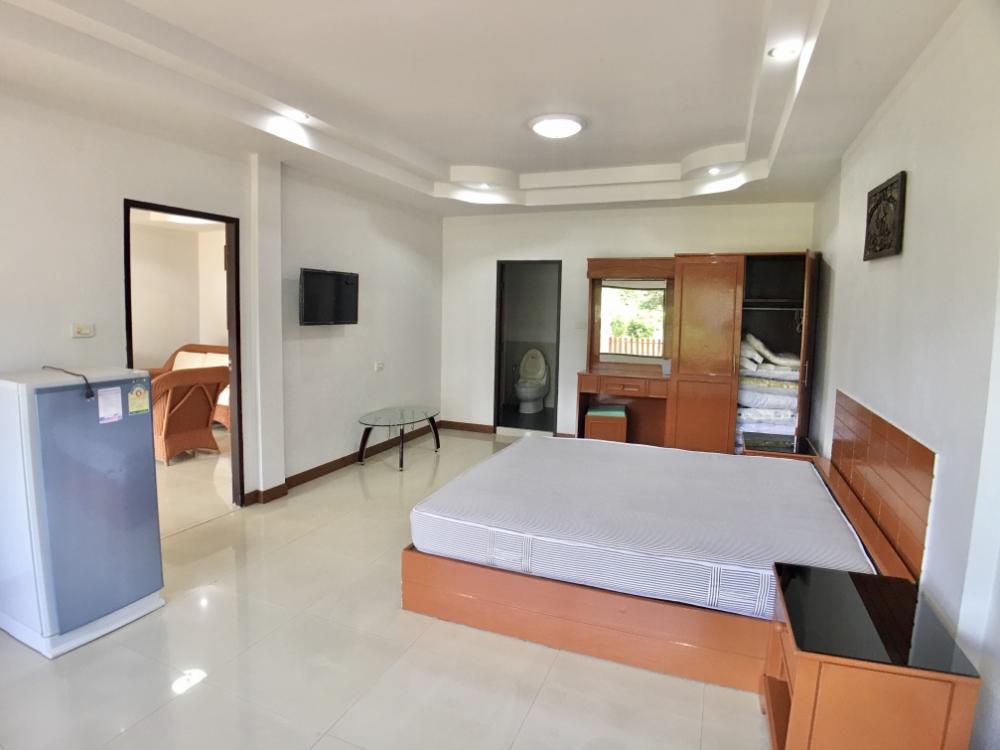 ขายกิจการโรงแรม & กิจการอพาร์ตเมนต์พัทยา บางแสน ชลบุรี สัตหีบ : ขายรีสอร์ทเมืองพัทยาพึ่งรีโนเวทใหม่ สไตล์ล้านนา 307 ตร.ว ถนนชัยพฤกษ์ 2 เหมาะทำบ้านพักผู้สูงอายุ บรรยากาศดีมาก