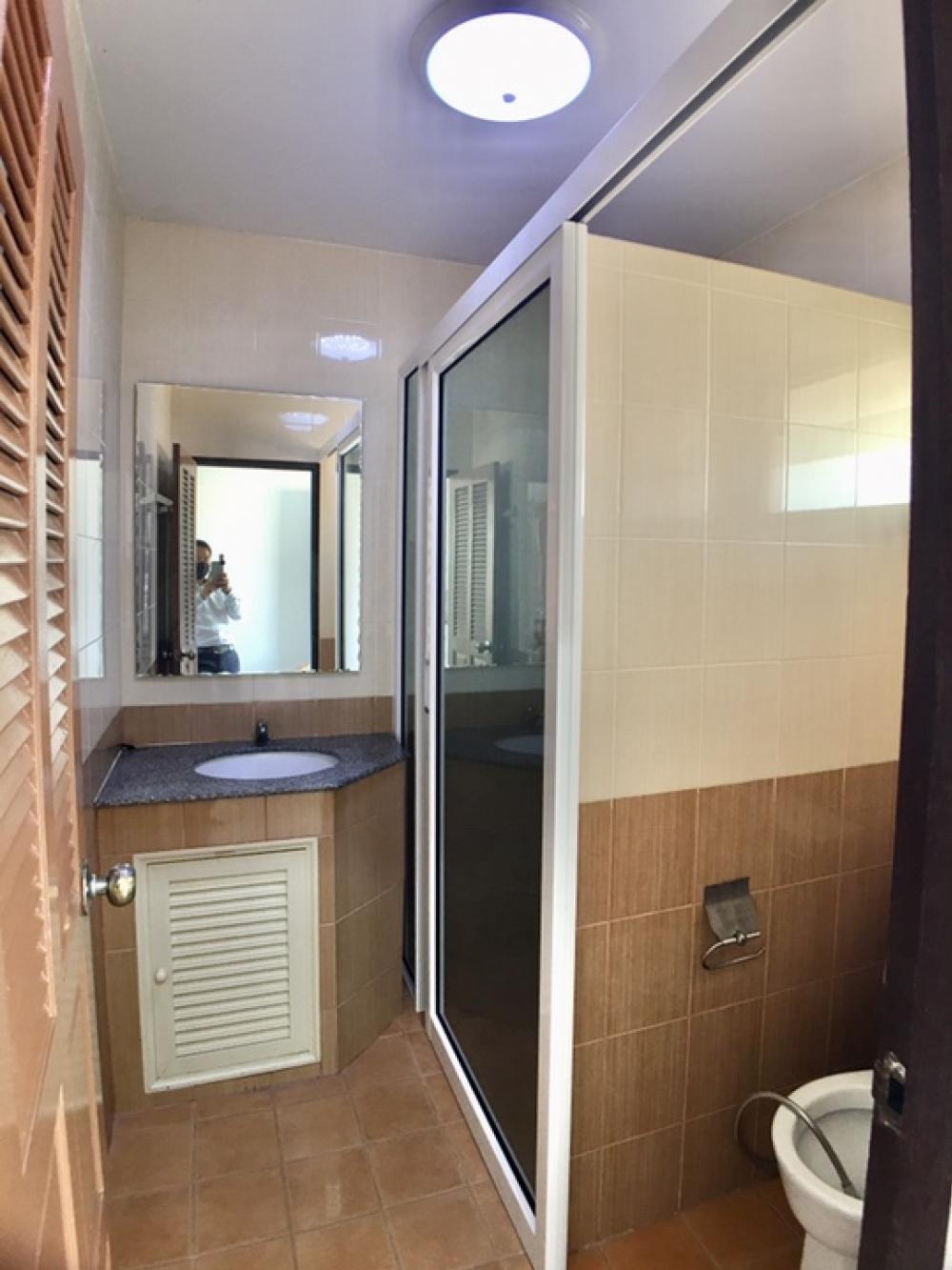 ขายกิจการโรงแรม & กิจการอพาร์ตเมนต์พัทยา บางแสน ชลบุรี สัตหีบ : ขายรีสอร์ทเมืองพัทยาพึ่งรีโนเวทใหม่ สไตล์ล้านนา 307 ตร.ว ถนนชัยพฤกษ์ 2 เหมาะทำบ้านพักผู้สูงอายุ บรรยากาศดีมาก