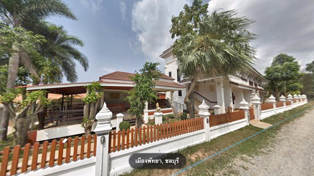 ขายกิจการโรงแรม & กิจการอพาร์ตเมนต์พัทยา บางแสน ชลบุรี สัตหีบ : ขายรีสอร์ทเมืองพัทยาพึ่งรีโนเวทใหม่ สไตล์ล้านนา 307 ตร.ว ถนนชัยพฤกษ์ 2 เหมาะทำบ้านพักผู้สูงอายุ บรรยากาศดีมาก