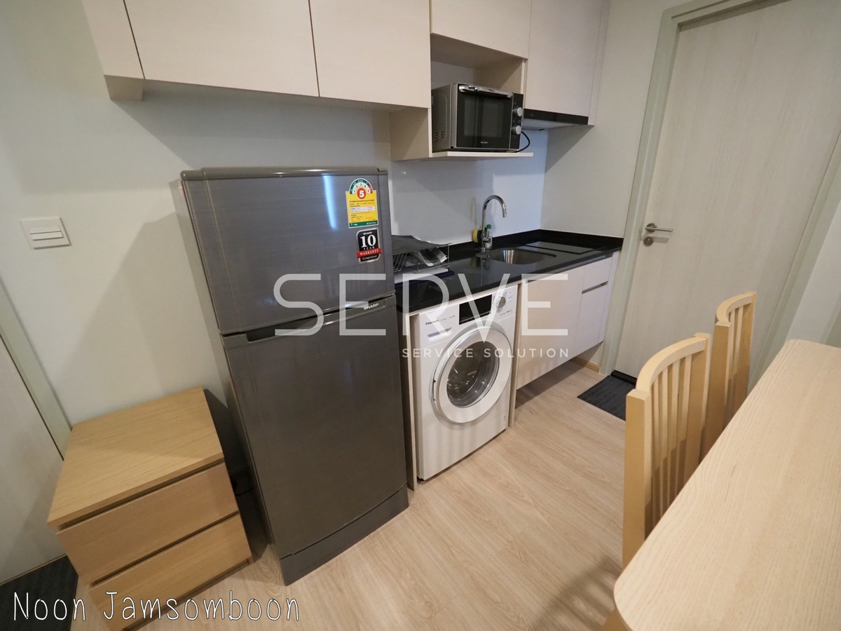 ให้เช่าคอนโดรัชดา ห้วยขวาง : 🔥ราคาสุดคุ้ม!! 2นอน ห้องกว้าง เฟอร์จัดเต็มมาก แต่งสวย พร้อมอยู่ บนทำเลดีๆ ติด MRT ศูนย์วัฒนธรรม 80 ม. @  Noble Revolve Ratchada 2