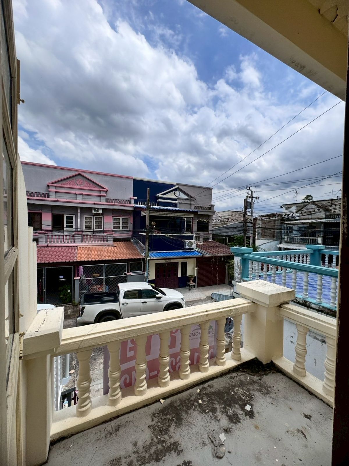 ขายทาวน์โฮมมีนบุรี-ร่มเกล้า : ขายทาวน์หนองจอก ซอยเชื่อมสัมพันธ์17หมู่บ้านภัทรวรรณ ** ราคาเพียง 1.05 ล้าน **  บ้านเก่าน่าลงทุน N.748