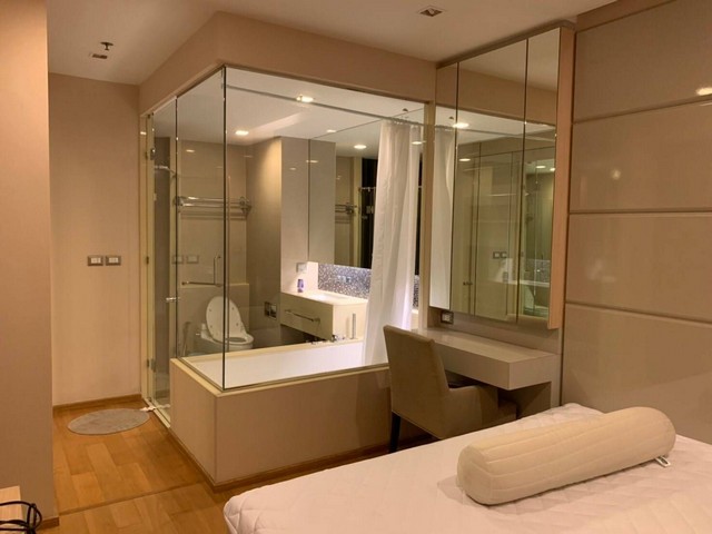 ขายคอนโดพระราม 9 เพชรบุรีตัดใหม่ RCA : ขายคอนโด Address Asoke ขนาด 1 นอน ชั้น 30 ขนาด 46.5 ตรม. ขายพร้อมผู้เช่า