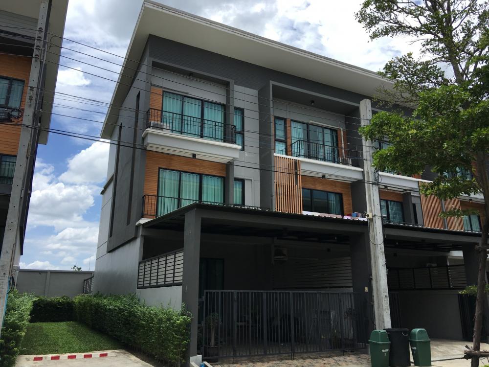 ขายทาวน์โฮมสมุทรปราการ สำโรง : ขายทาวน์โฮมอีโค่สเปช 3 ชั้นบางนา-วงแหวน 23.4ตรว. พื้นที่ใช้สอย 180 ตรว. ตกแต่งสวยวะอาดเหมือนในรูป สวยถูกใจไม่ผิดหวังแน่นอน