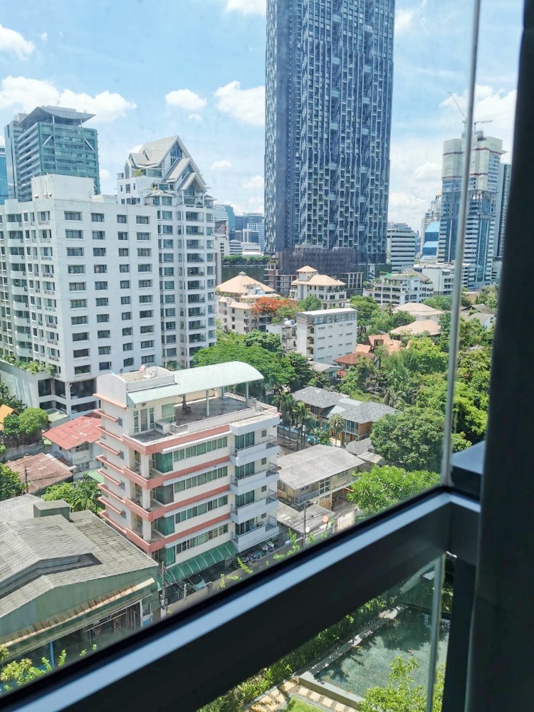 For SaleCondoSathorn, Narathiwat : Condo for sale, Rhythm Sathorn-Narathiwat, 38 sq m., 11th floor, BTS Chong Nonsi, very cheap price, by the owner.