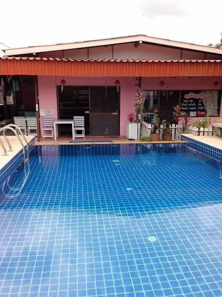 ขายกิจการโรงแรม & กิจการอพาร์ตเมนต์ระยอง : ขายรีสอร์ท บ้านอิงสวน ระยอง ใกล้ทะเล มีทั้งห้องพัก รายวัน รายเดือน และสวนผลไม้