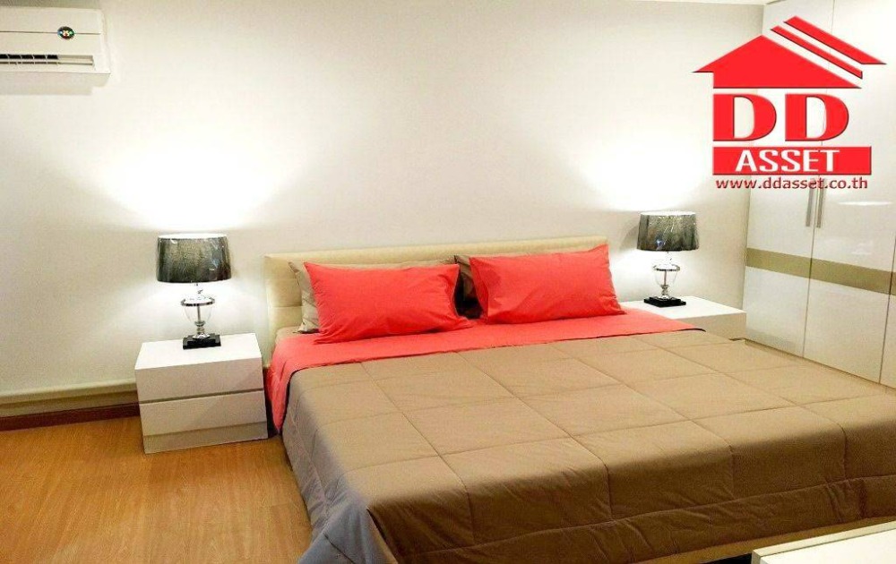 For RentSukhumvit, Asoke, Thonglor : For rent Service Apartment Ekamai PPR Villa Ekamai Soi 10 Intersection 6 Bts Ekamai near EmQuartier Emporium furnished room