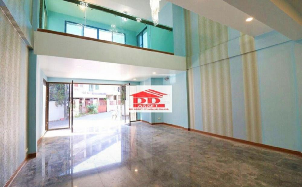 For SaleShop HouseLadprao101, Happy Land, The Mall Bang Kapi : 4-storey office building for sale, Soi Lat Phrao 128/1, next to the yellow line. Lat Phrao 101 Station