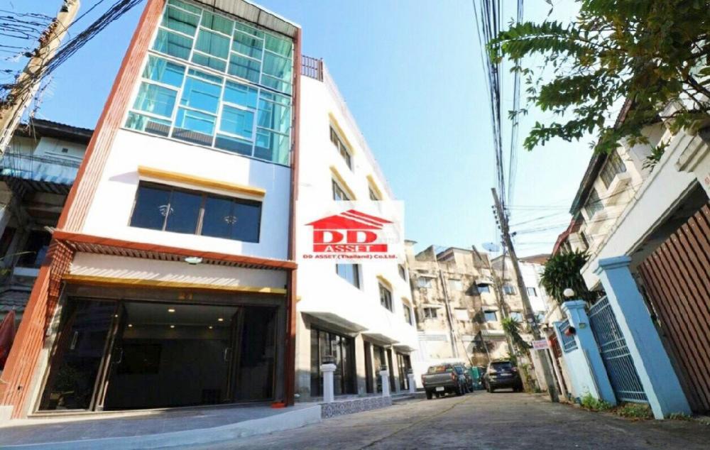 For SaleShop HouseLadprao101, Happy Land, The Mall Bang Kapi : 4-storey office building for sale, Soi Lat Phrao 128/1, next to the yellow line. Lat Phrao 101 Station