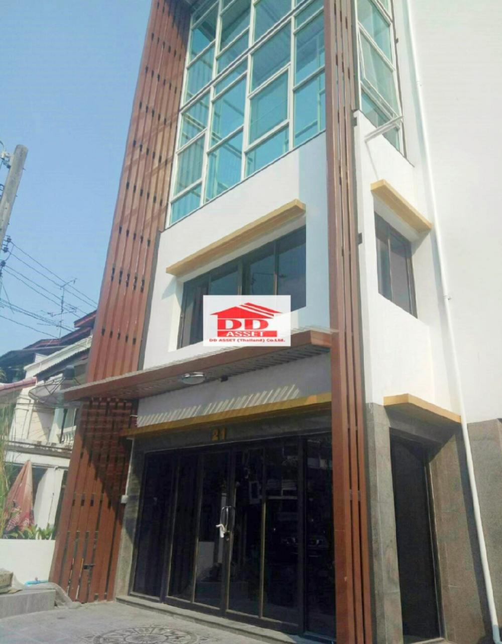 For SaleShop HouseLadprao101, Happy Land, The Mall Bang Kapi : 4-storey office building for sale, Soi Lat Phrao 128/1, next to the yellow line. Lat Phrao 101 Station