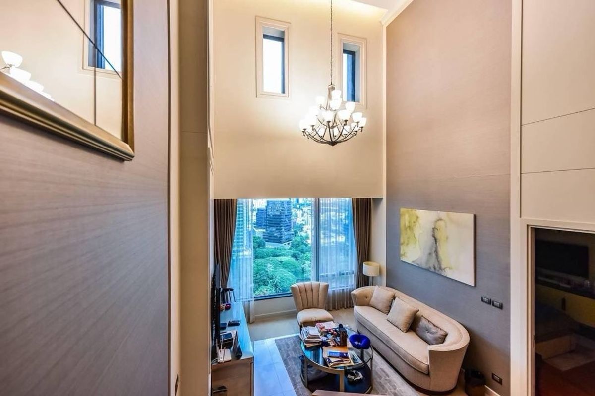 ให้เช่าคอนโดวิทยุ ชิดลม หลังสวน : +++เช่าด่วน+++ Sindhorn Residence** 2 ห้องนอน ขนาด 100 ตร.ม.