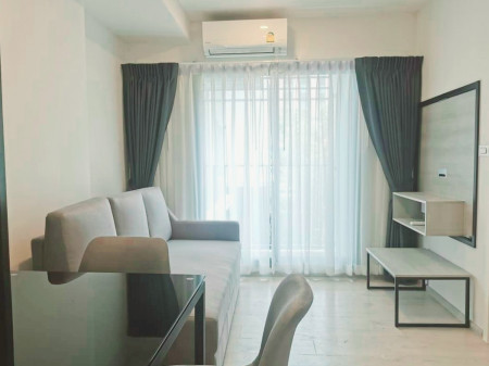 ให้เช่าคอนโดเชียงใหม่ : ให้เช่า คอนโด ตกแต่งสวยงามพร้อมเข้าอยู่ เอสเซ็นท์ พาร์ควิลล์ เชียงใหม่ 34 ตรม. ใกล้เซ็นทรัลเฟสติวัล