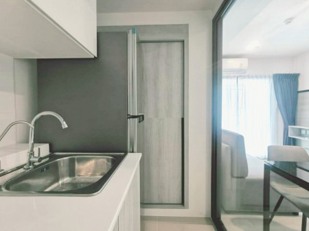 ให้เช่าคอนโดเชียงใหม่ : ให้เช่า คอนโด ตกแต่งสวยงามพร้อมเข้าอยู่ เอสเซ็นท์ พาร์ควิลล์ เชียงใหม่ 34 ตรม. ใกล้เซ็นทรัลเฟสติวัล