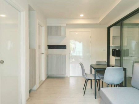 ให้เช่าคอนโดเชียงใหม่ : ให้เช่า คอนโด ตกแต่งสวยงามพร้อมเข้าอยู่ เอสเซ็นท์ พาร์ควิลล์ เชียงใหม่ 34 ตรม. ใกล้เซ็นทรัลเฟสติวัล