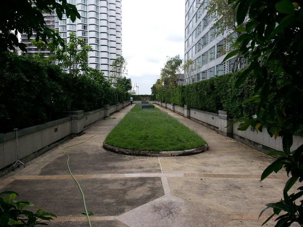 For RentCondoNana, North Nana,Sukhumvit13, Soi Nana : FOR RENT! ✨ Your Perfect City Hub: Stylish Studio at Trendy Condo