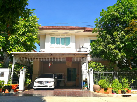 For SaleHouseNawamin, Ramindra : House for sale The Centro-Ramintra Next to Kanchanaphisek Expressway (Near the pink train 1 km.) 63.2 sq m. 4 bedrooms, 4 bathrooms, 250 sq m. Special additions around the house.