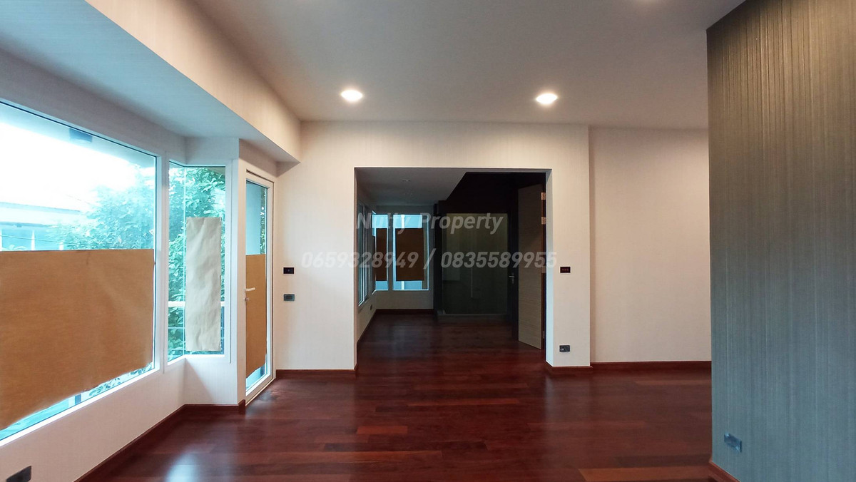 ขายบ้านลาดพร้าว เซ็นทรัลลาดพร้าว : บ้านเดี่ยวสุดยอดทำเลซอยลาดพร้าว 1 (The Gallery House Pattern)