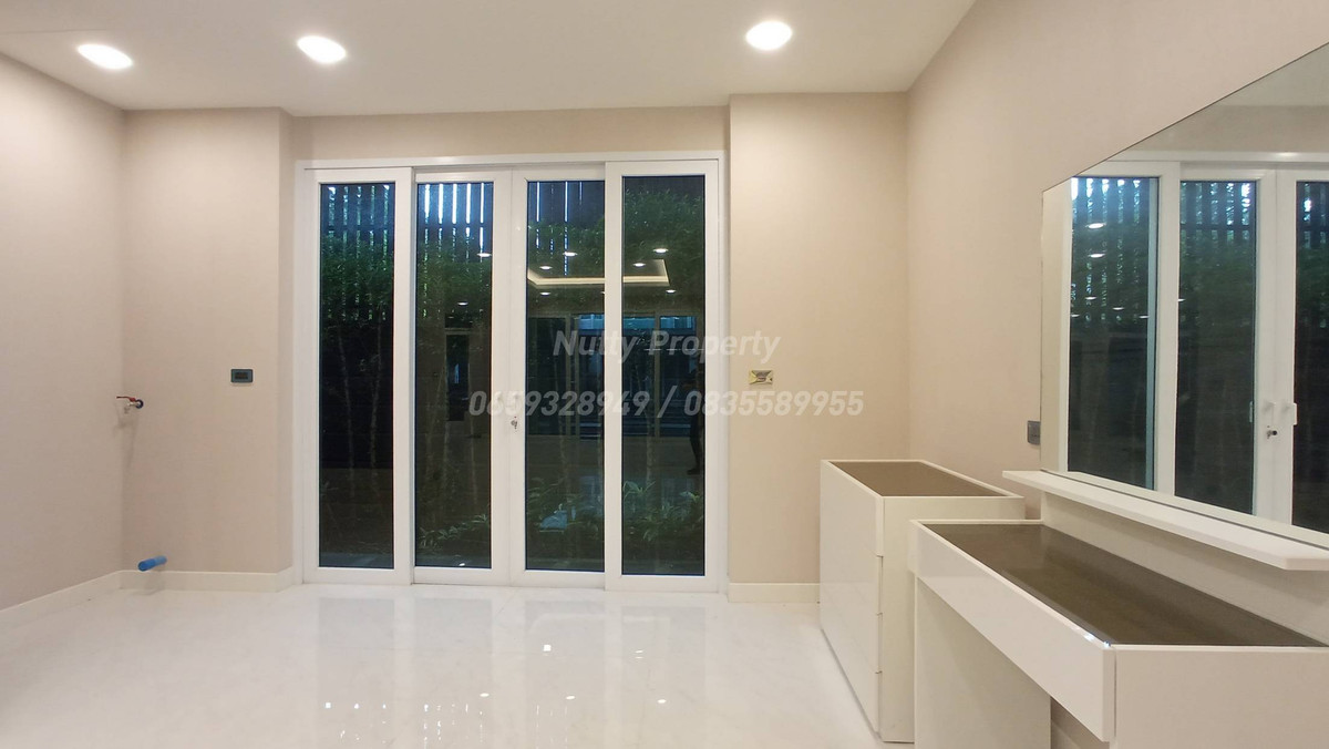 ขายบ้านลาดพร้าว เซ็นทรัลลาดพร้าว : บ้านเดี่ยวสุดยอดทำเลซอยลาดพร้าว 1 (The Gallery House Pattern)