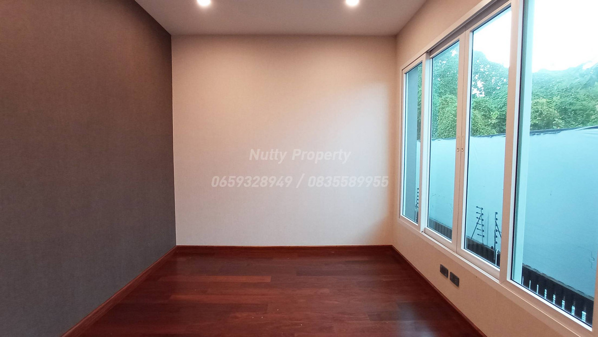 ขายบ้านลาดพร้าว เซ็นทรัลลาดพร้าว : บ้านเดี่ยวสุดยอดทำเลซอยลาดพร้าว 1 (The Gallery House Pattern)