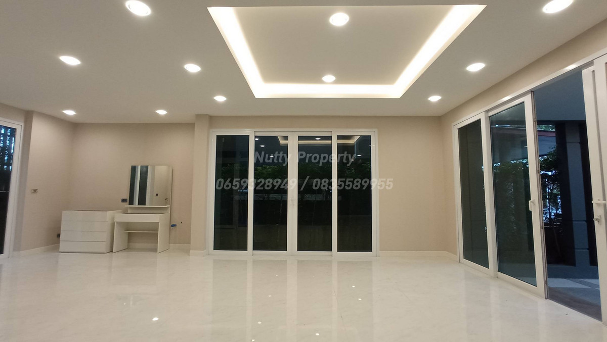 ขายบ้านลาดพร้าว เซ็นทรัลลาดพร้าว : บ้านเดี่ยวสุดยอดทำเลซอยลาดพร้าว 1 (The Gallery House Pattern)