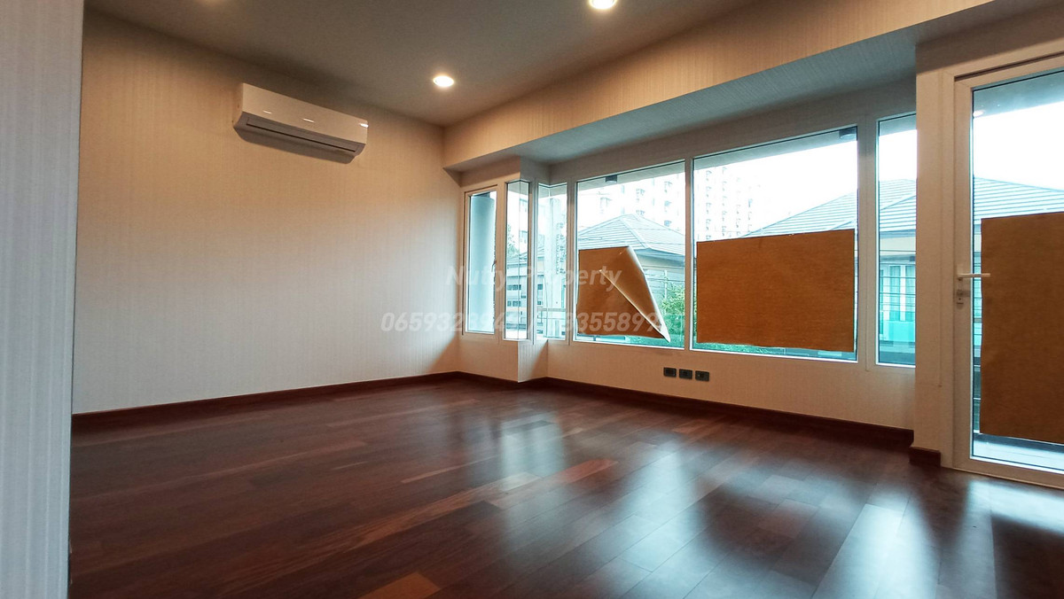 ขายบ้านลาดพร้าว เซ็นทรัลลาดพร้าว : บ้านเดี่ยวสุดยอดทำเลซอยลาดพร้าว 1 (The Gallery House Pattern)