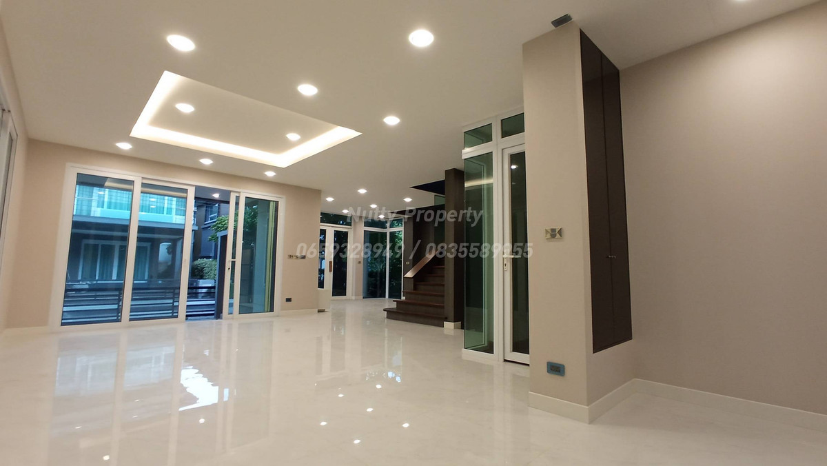 ขายบ้านลาดพร้าว เซ็นทรัลลาดพร้าว : บ้านเดี่ยวสุดยอดทำเลซอยลาดพร้าว 1 (The Gallery House Pattern)