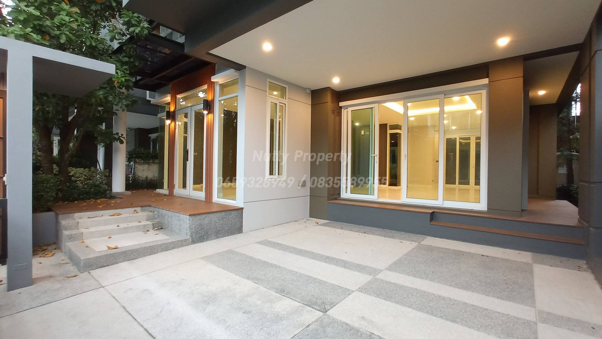 ขายบ้านลาดพร้าว เซ็นทรัลลาดพร้าว : บ้านเดี่ยวสุดยอดทำเลซอยลาดพร้าว 1 (The Gallery House Pattern)