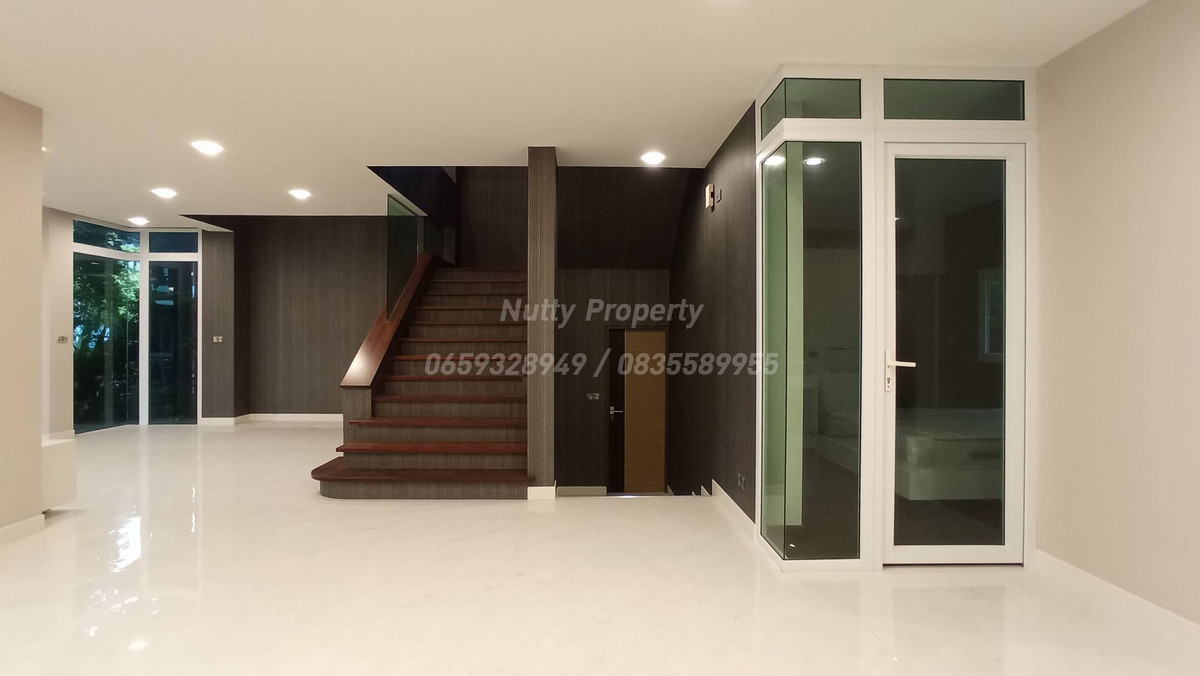 ขายบ้านลาดพร้าว เซ็นทรัลลาดพร้าว : บ้านเดี่ยวสุดยอดทำเลซอยลาดพร้าว 1 (The Gallery House Pattern)