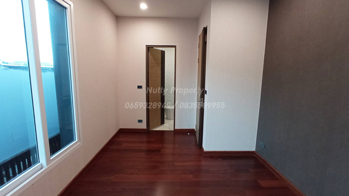 ขายบ้านลาดพร้าว เซ็นทรัลลาดพร้าว : บ้านเดี่ยวสุดยอดทำเลซอยลาดพร้าว 1 (The Gallery House Pattern)