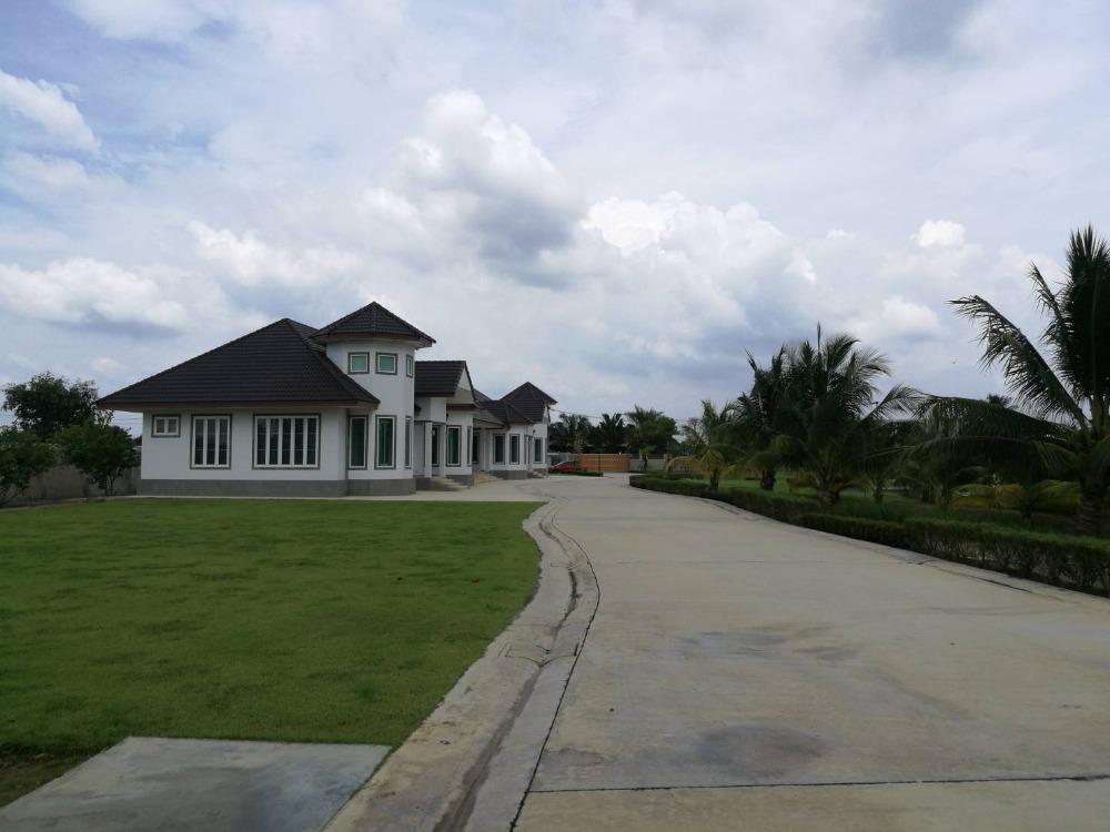 For SaleHousePhutthamonthon, Salaya : House for sale, 6 rai, Nakhon Pathom, Sam Kwai Phuak