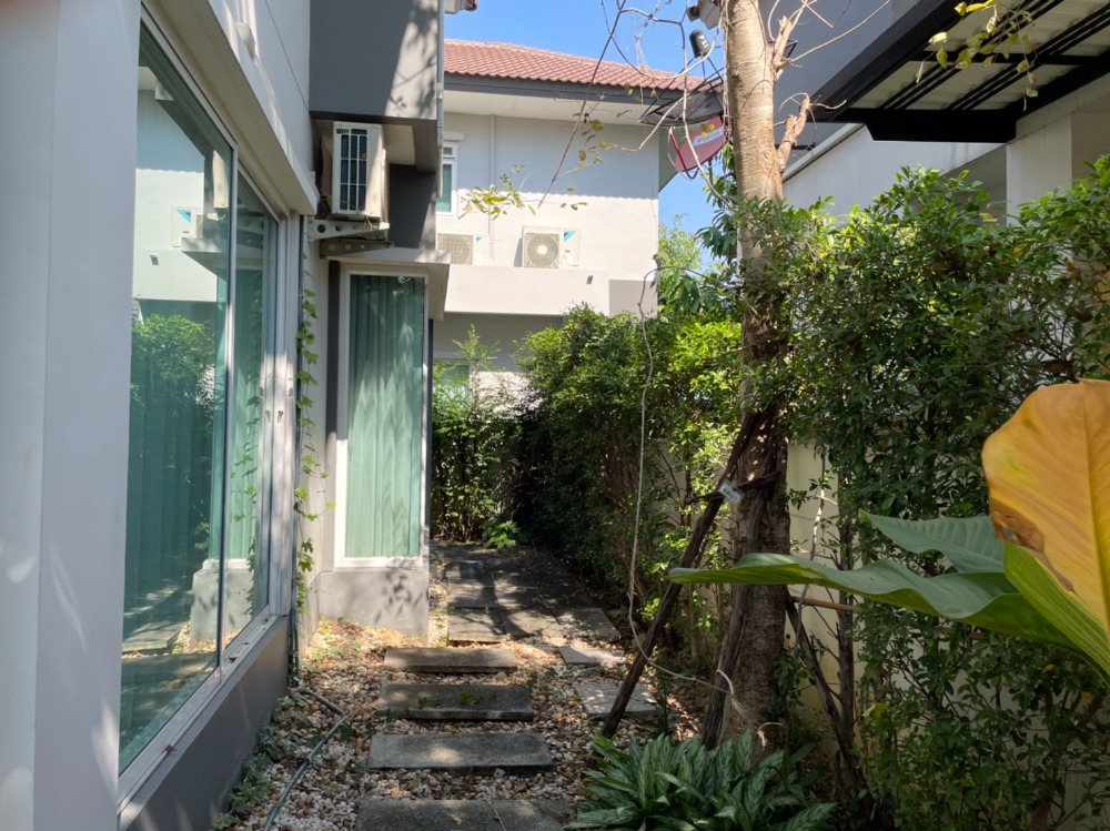 ขายบ้านพุทธมณฑล ศาลายา : ขายบ้านเดี่ยว 2 ชั้น  ม.บางกอกบลูเลอวาร์ด ปิ่นเกล้า-เพชรเกษม  ถ.พุทธมณฑลสาย4  ต.กระทุ่มล้ม  อ.สามพราน  นครปฐม