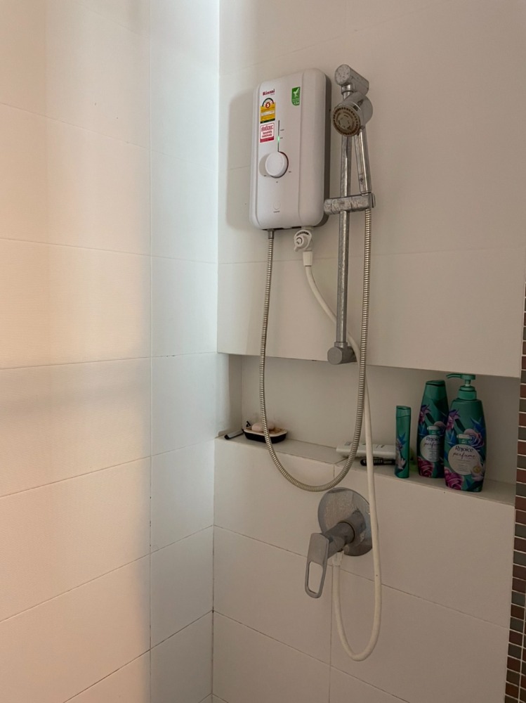 ขายบ้านพุทธมณฑล ศาลายา : ขายบ้านเดี่ยว 2 ชั้น  ม.บางกอกบลูเลอวาร์ด ปิ่นเกล้า-เพชรเกษม  ถ.พุทธมณฑลสาย4  ต.กระทุ่มล้ม  อ.สามพราน  นครปฐม